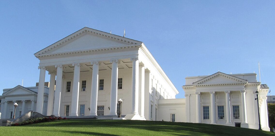 3 white buildings with colums, Virginia state capitol